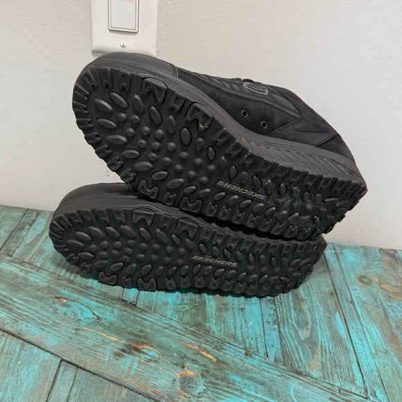 Skechers Men's Black Leather Shape Ups Size 10.5 - Picture 5 of 10